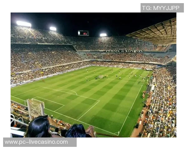 英雄足球:激情与梦想交织的绿茵场上演绎传奇故事